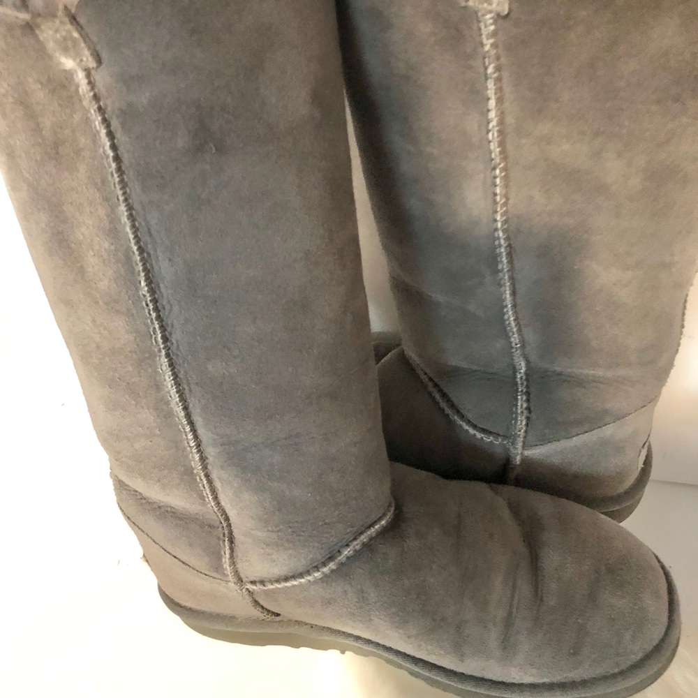 Ugg Bailey Button Triplet 3 Button - image 7